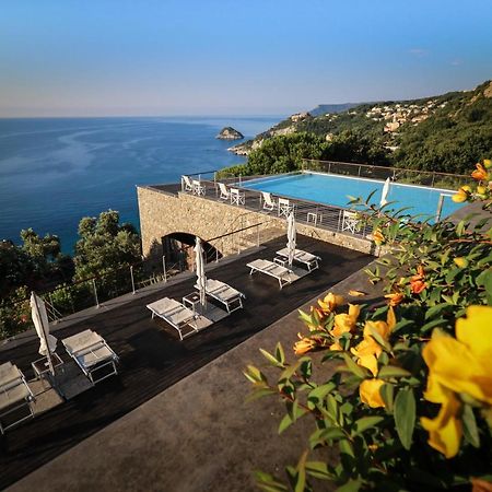 Dominio Mare Resort & Spa Bergeggi Exterior foto